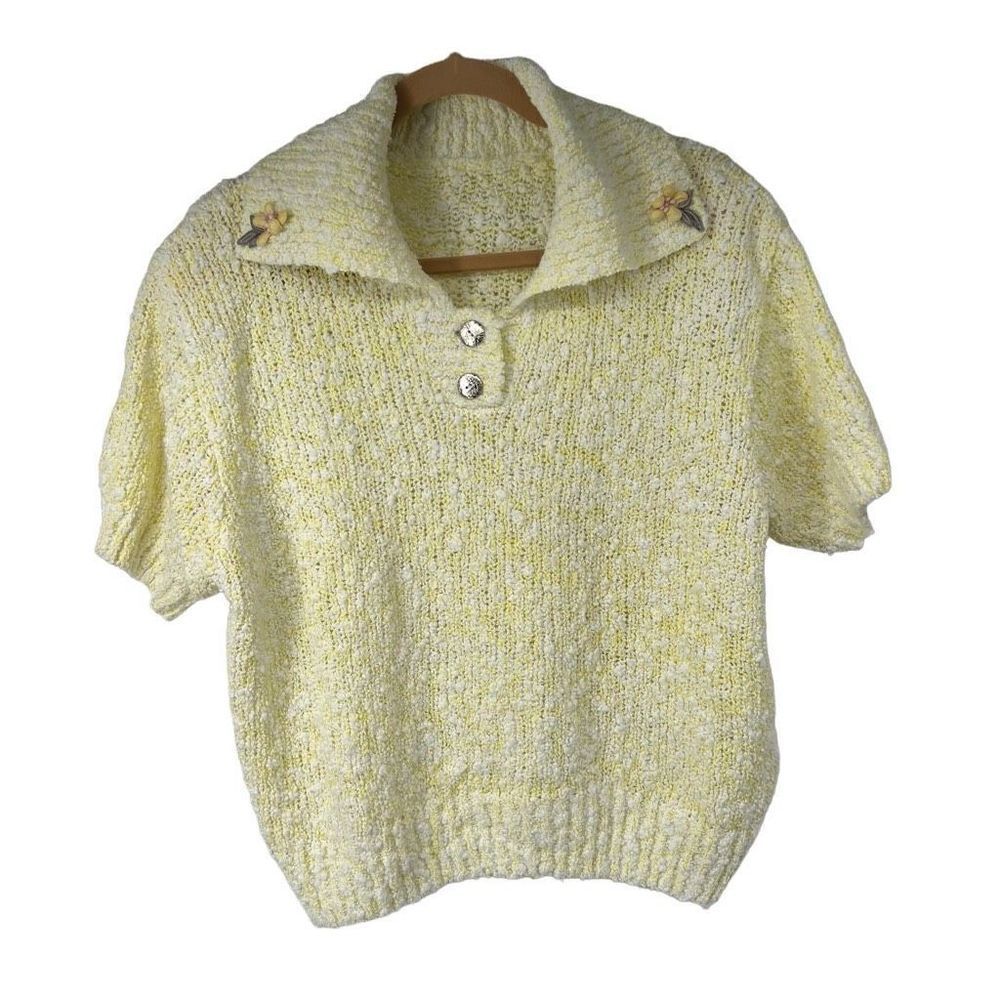 90’s Yellow Marled Knit‎ Collared Floral Appliqué Details Women’s Short Skeeve